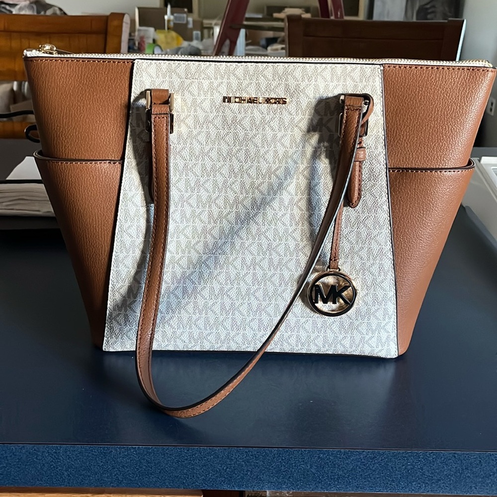 Michael Kors tote